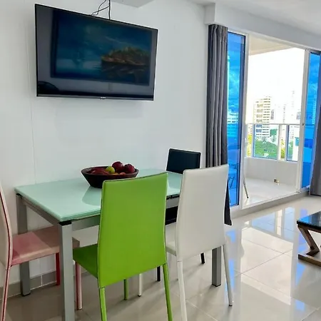 Acogedor Apartamento Con Vista Al Mar En *